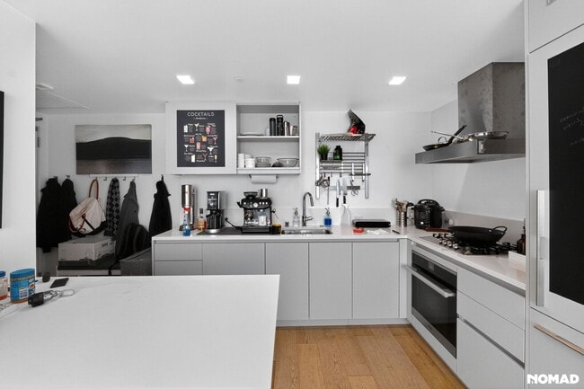 Building Photo - Charming 1BR / 1BA Condo in Nob Hill