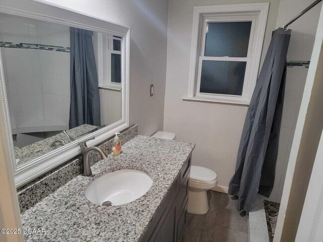 Building Photo - 1442 John Anderson Dr