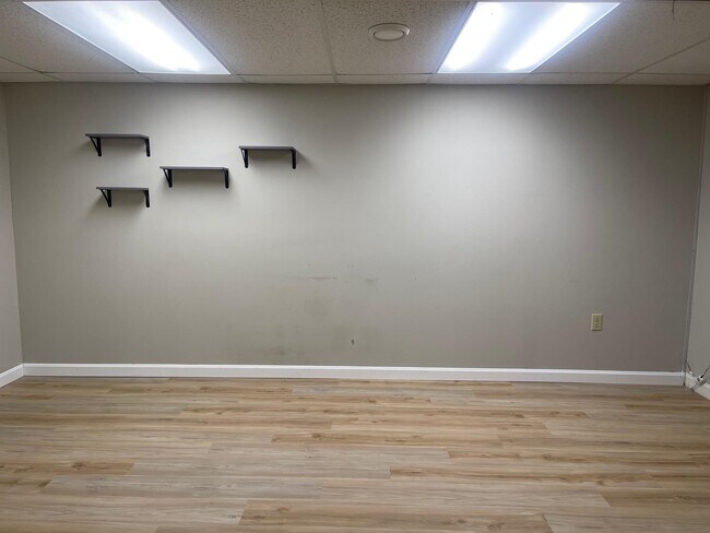 Building Photo - 501 Bean Hill Rd