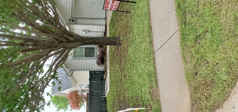 Primary Photo - 1437 Pine Ln