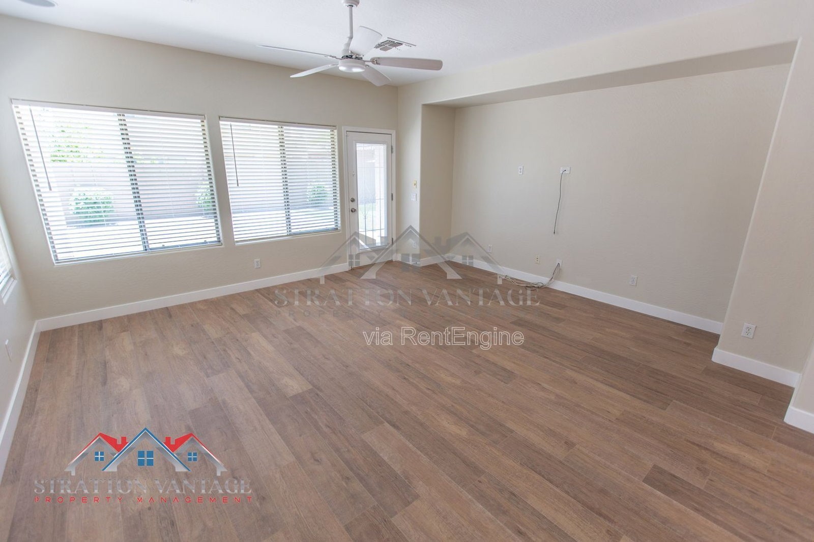 Building Photo - 16221 W Mercer Ln