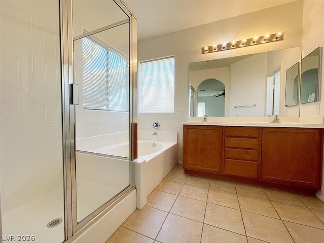 Building Photo - 10519 Allegrini Dr