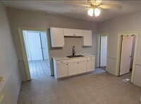 Building Photo - "Tons of Flex Space - Ready Now!"