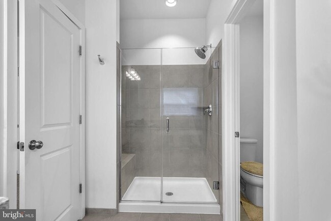 Building Photo - 23035 Sullivans Cove Sq