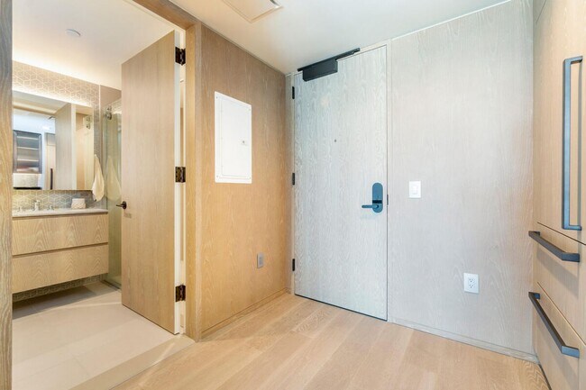 Building Photo - Koula #1905