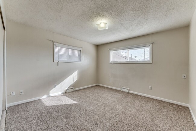 Building Photo - Sparks Duplex