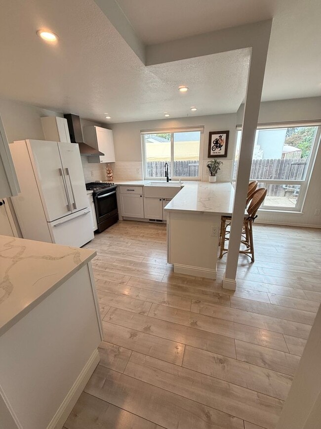 Building Photo - 1511 Dana Way