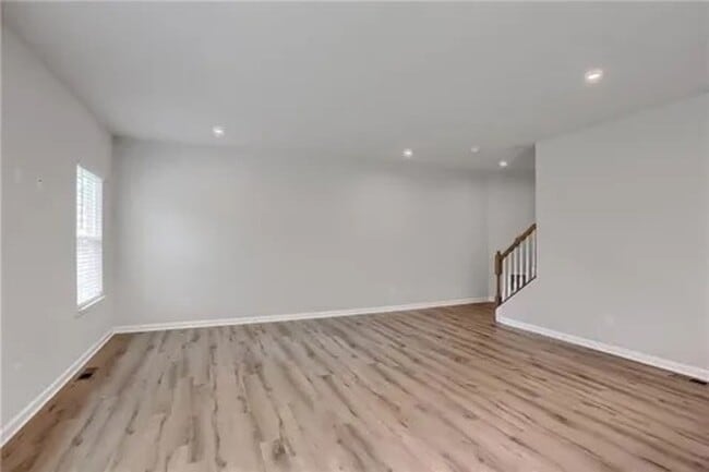 Building Photo - McConnell Trails 3 Bedroom, 2.5 Bathroom T...