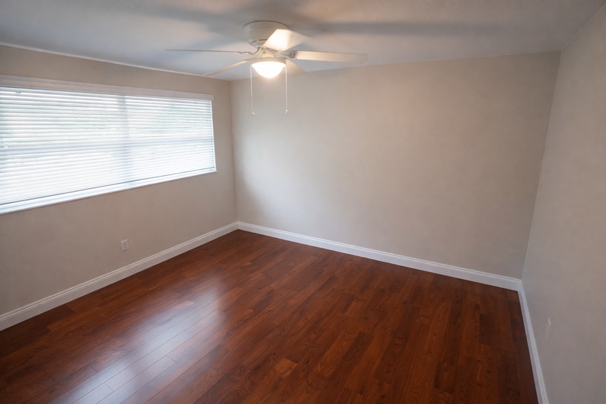 Guest Bedroom #3 - 8679 Merrimoor Blvd