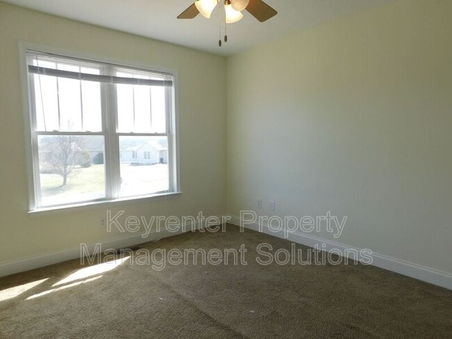 Building Photo - 22 Enchanted View Cir