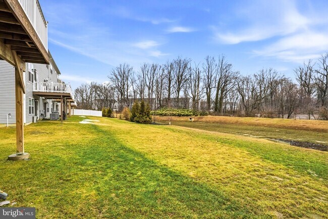 Building Photo - 20 Sister's Farmstead Rd