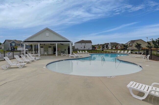 Building Photo - Spacious 5-Bedroom, 3-Bath Home with Modern Features in Elgin!