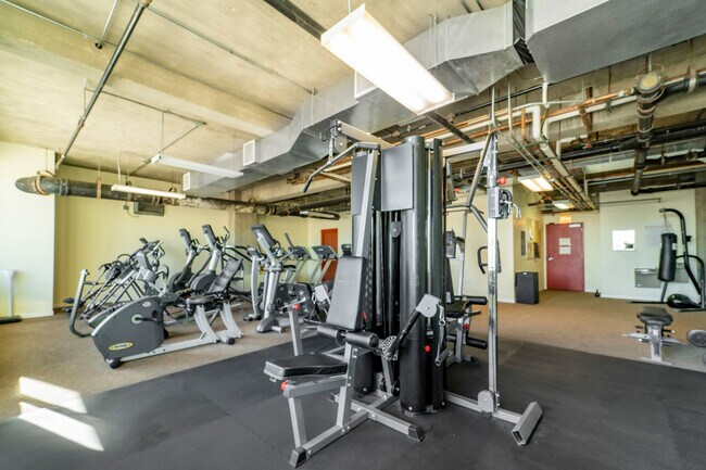 Building Photo - 1550 S Blue Island Ave