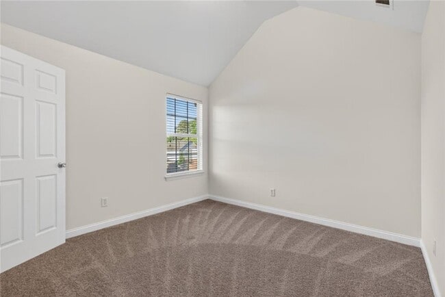 Building Photo - 6120 Hemperly Rd
