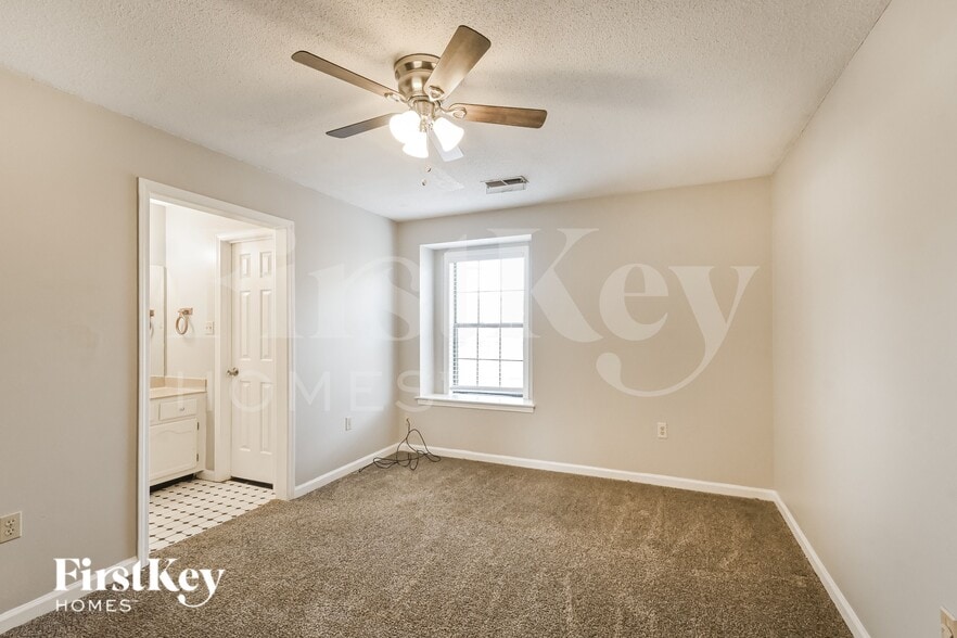 Building Photo - 7185 Ransdorp Dr