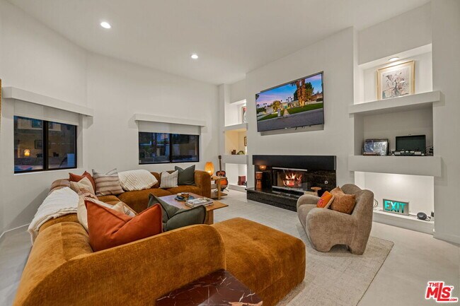 Building Photo - 1414 Sagebrush Rd