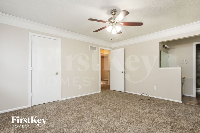 Building Photo - 1408 SW 14th St