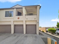 Building Photo - 6501 San Antonio Dr NE