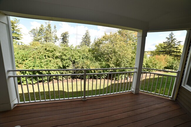 Building Photo - 2545 Live Oak Ln