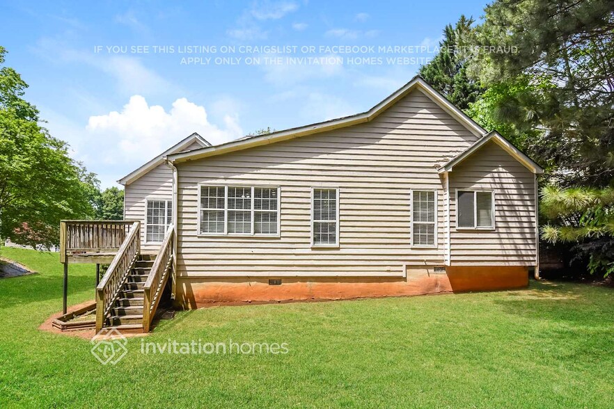 Building Photo - 2041 Stone Forest Dr