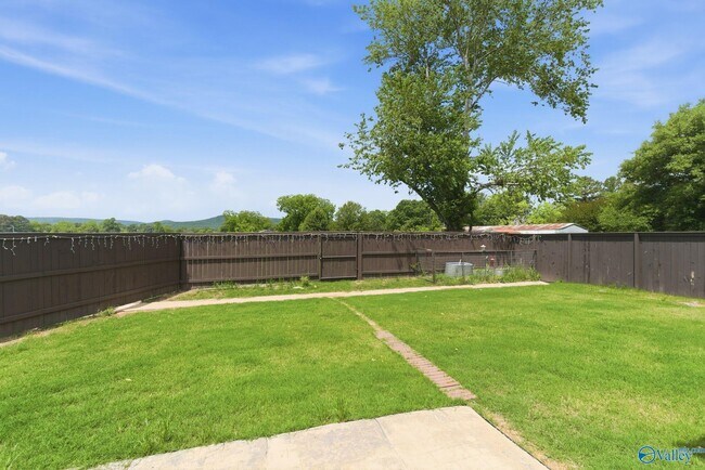 Building Photo - 135 Varina Dr
