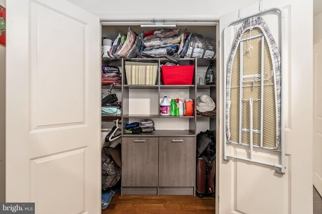 Building Photo - 6500 America Blvd