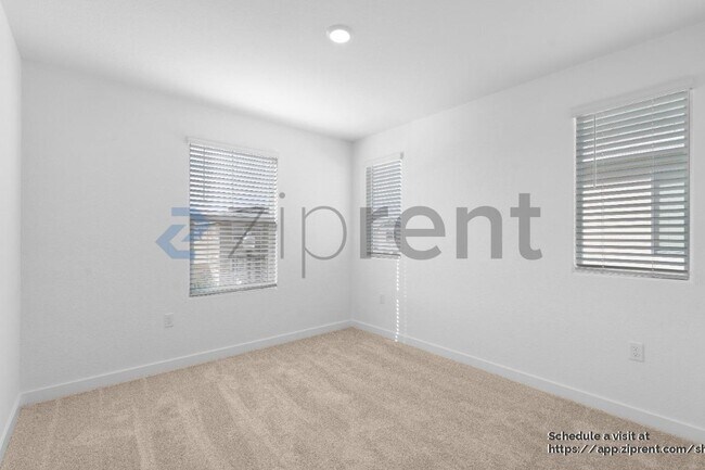 Building Photo - 10365 Bayson Wy