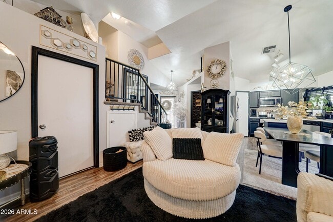 Building Photo - 2744 S Raven