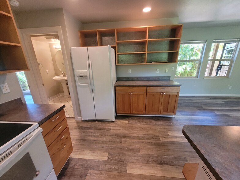 Kitchen - 28 Hoku Pl