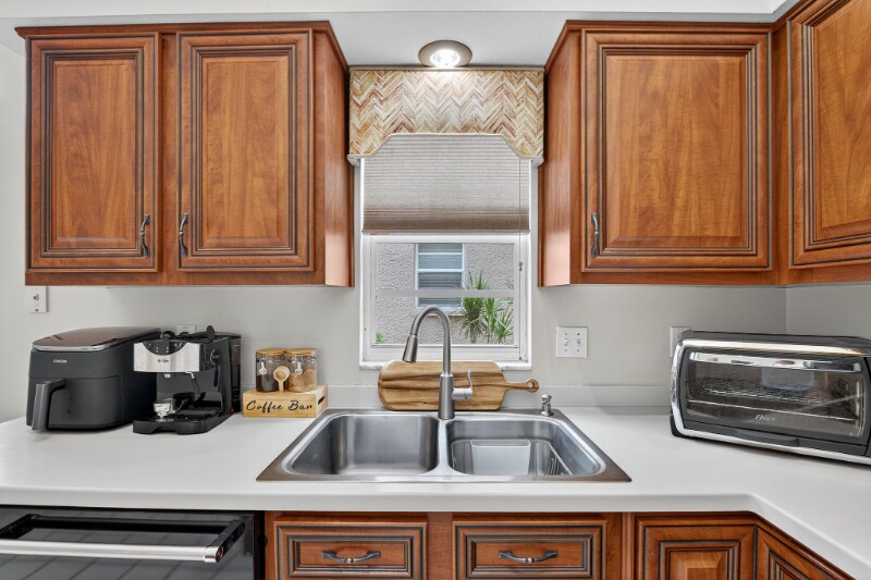 Building Photo - 3874 Darston St