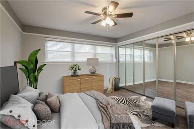 Building Photo - GARDEN COURT D1