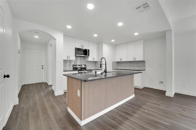 Building Photo - 1810 Prairie View Dr
