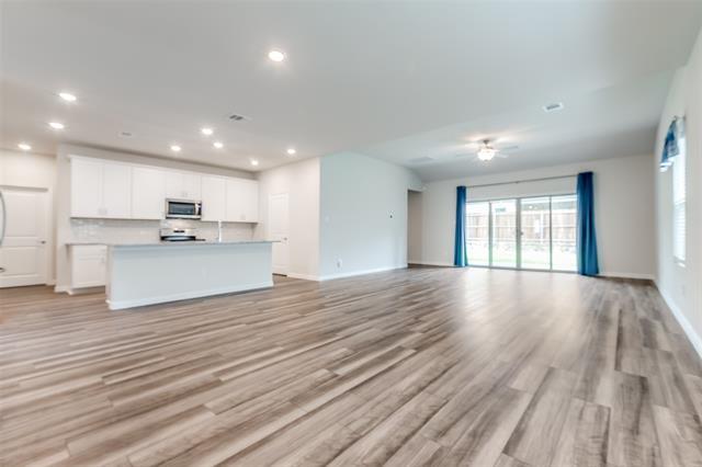 Building Photo - 1402 Corkwood Dr
