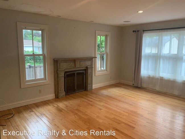 Building Photo - 2 br, 1.5 bath House - 734 Jefferson St NE