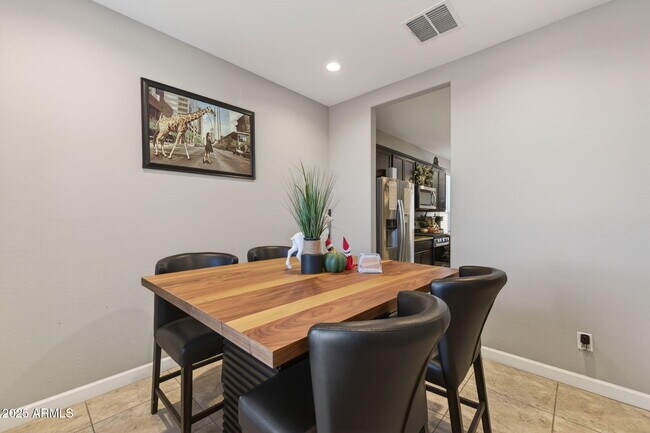 Building Photo - 8269 W Rushmore Way