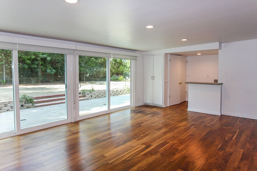 Building Photo - 19756 Collier St