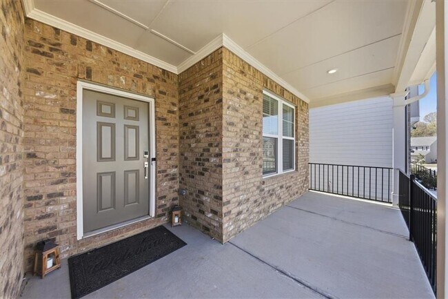 Building Photo - 3939 Alderstone Dr