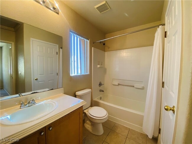 Building Photo - 3646 Surfboard Ct