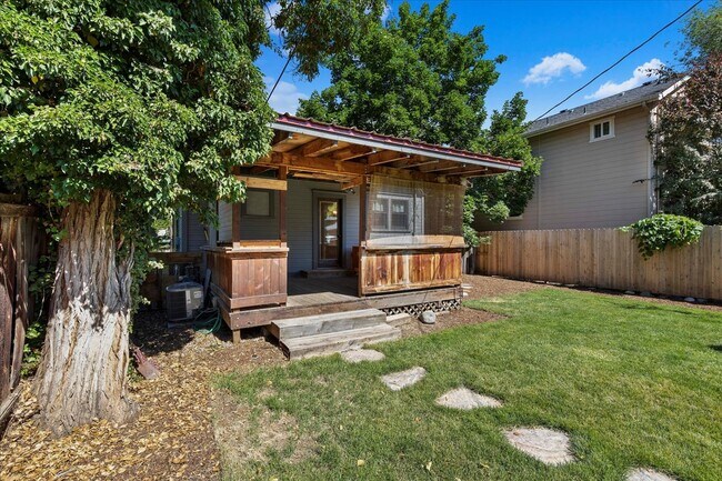 Building Photo - 1315 N 19th St