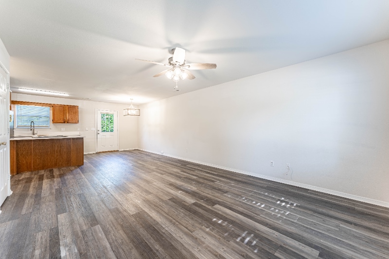 Building Photo - 2402 S 16th St