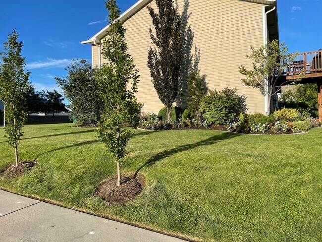 Building Photo - 85 W 1400 S