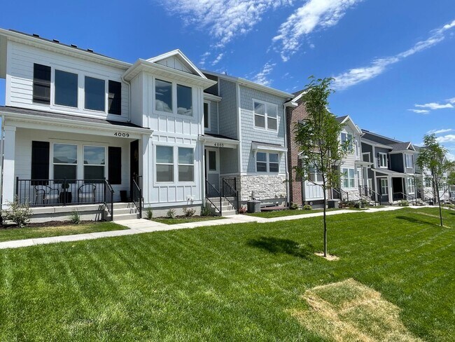 Primary Photo - Beautiful Poolside Townhome at The Exchange!