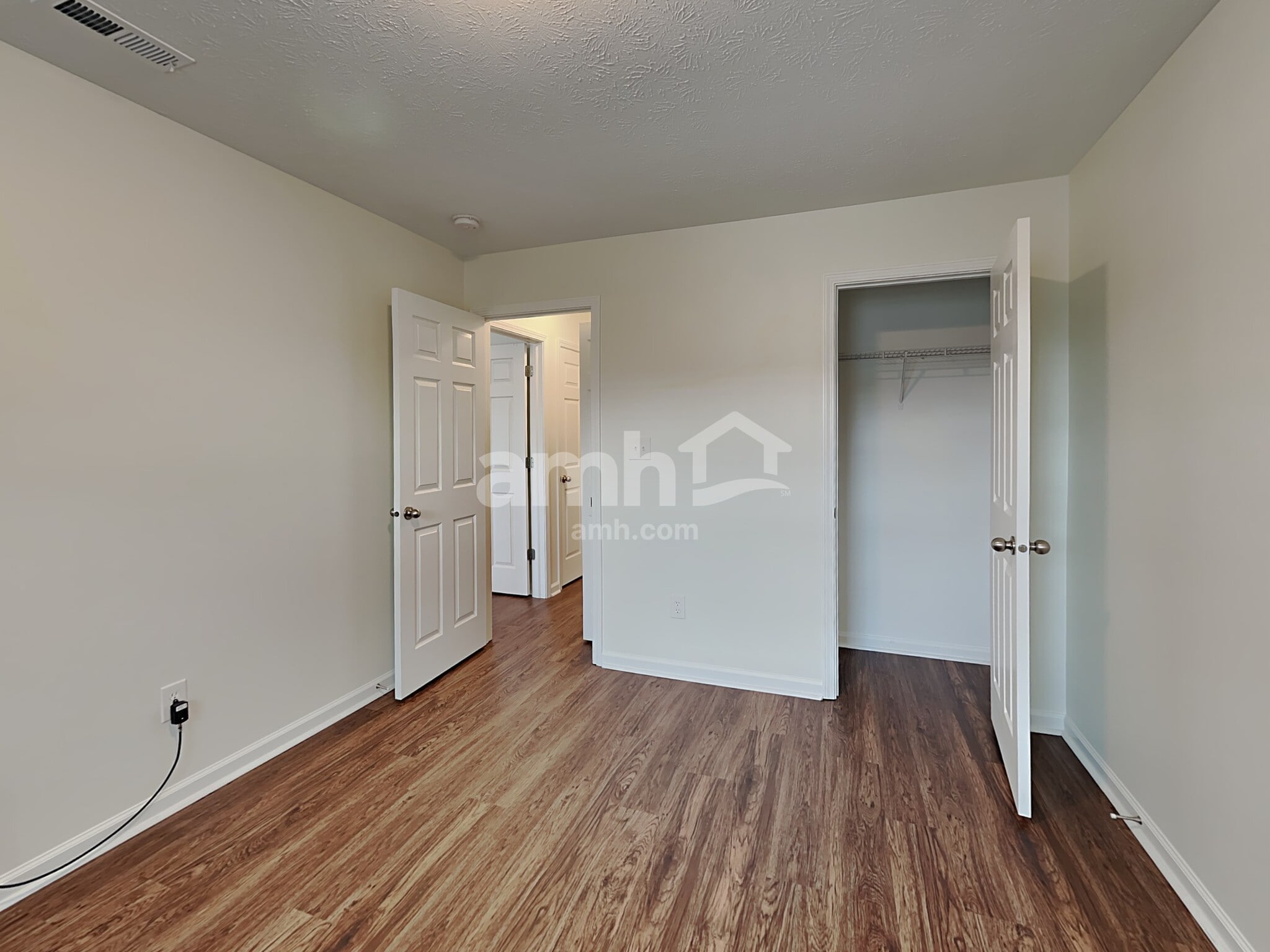 Building Photo - 19327 Fox Chase Dr