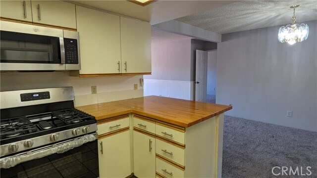 Building Photo - 25604 Sharp Dr