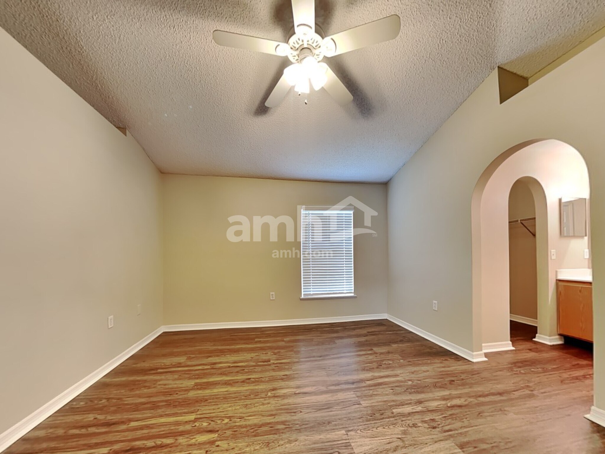 Building Photo - 7287 Lawn Tennis Ln