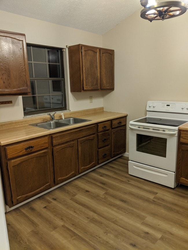 Building Photo - 5965 Camp Rd