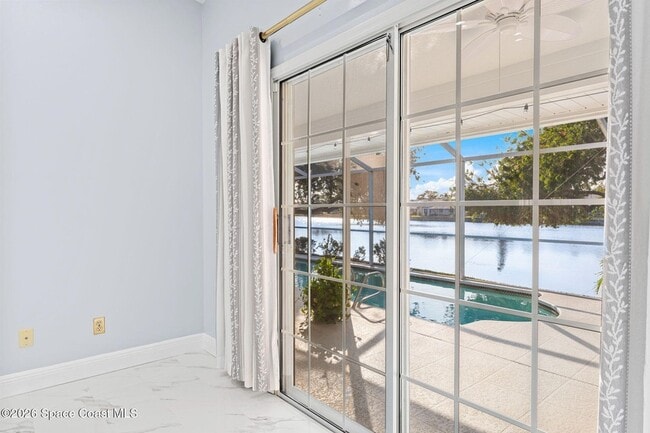 Building Photo - 662 Rossmoor Cir