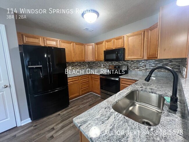 Building Photo - 114 Windsor Springs Rd