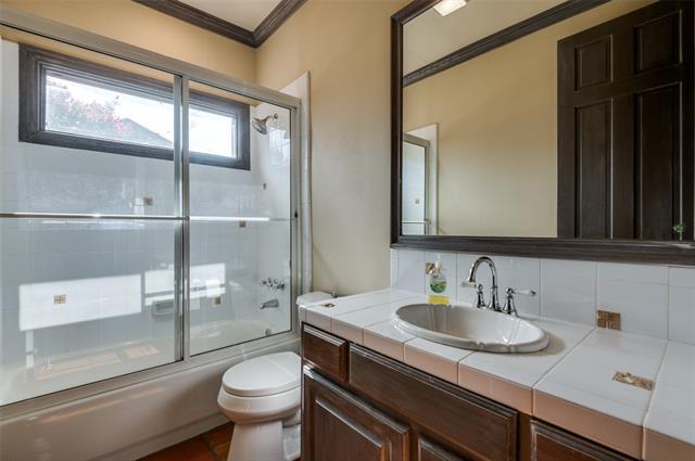Building Photo - 2121 Royal Dominion Ct