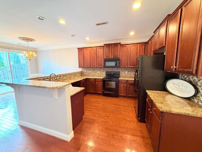 Building Photo - "Stylish 3-Bedroom Townhouse Featuring Granite Countertops & Cozy Fireplace in Winston-Salem"
